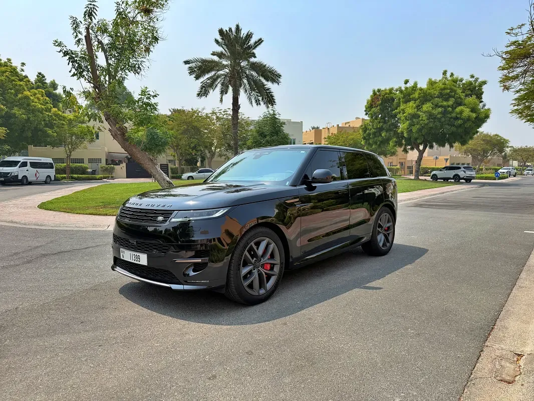 Land Rover Range Rover Sport 4.4 AT 4WD (530 hp)