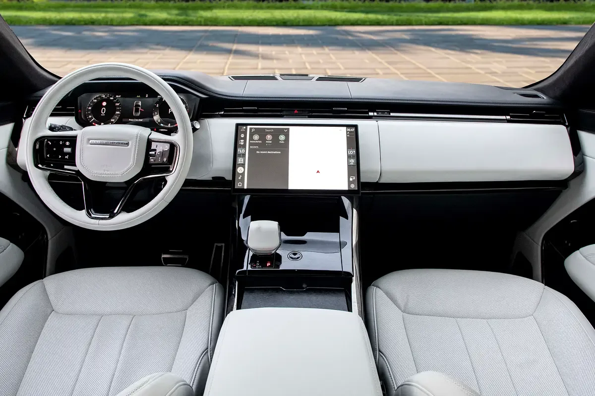 Land Rover Range Rover Sport 4.4 AT 4WD (530 حصان) - 8