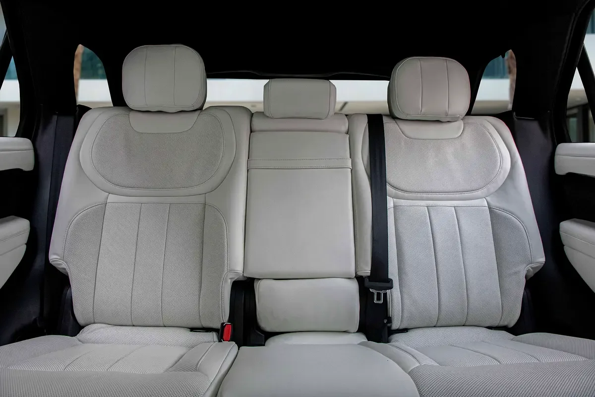 Land Rover Range Rover Sport 4.4 AT 4WD (530 حصان) - 12