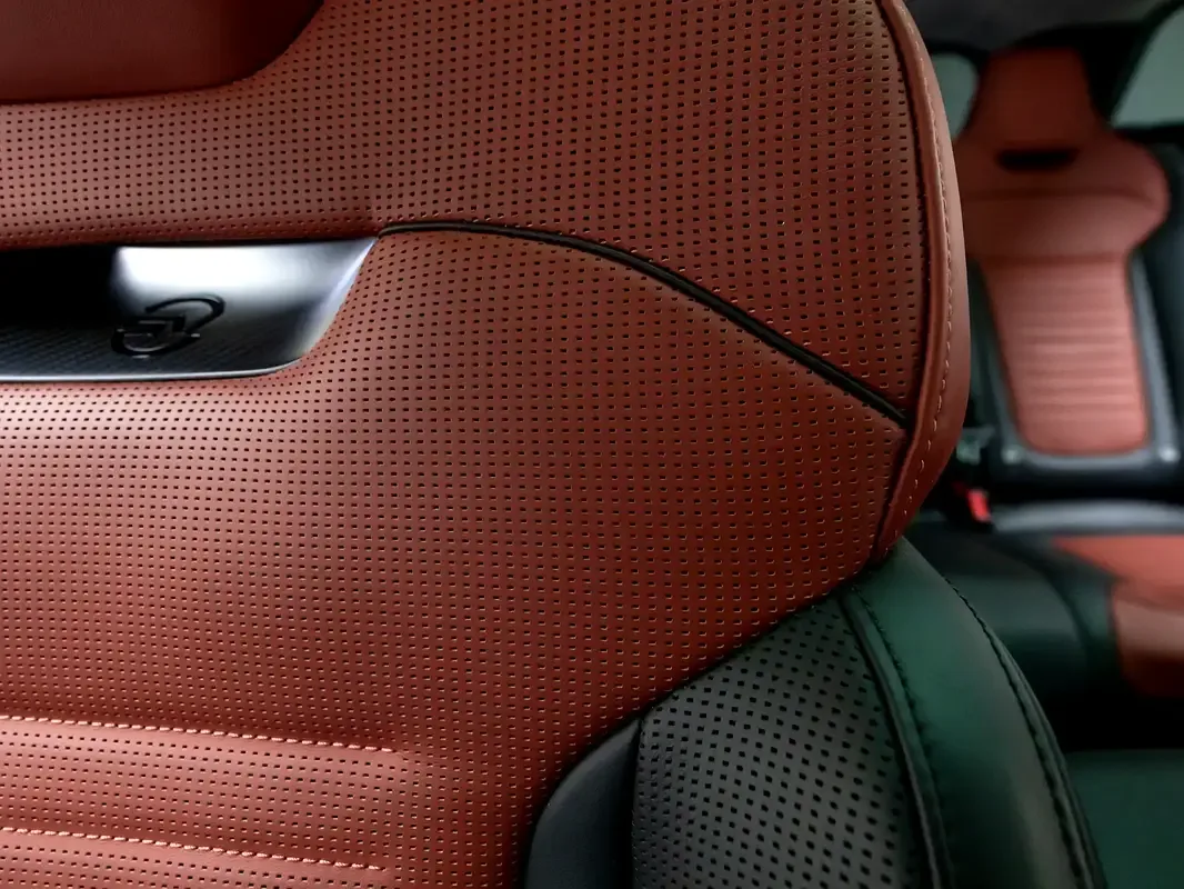 Land Rover Range Rover Sport 4.4 AT 4WD (635 hp) - 12