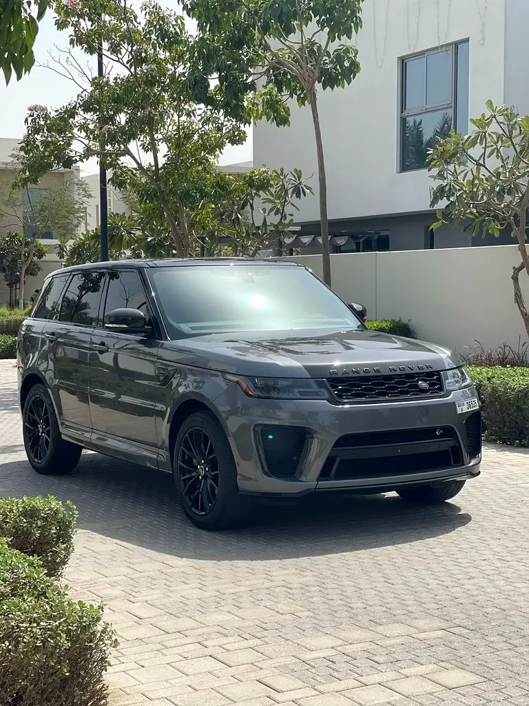 Land Rover Range Rover Sport 5.0 SVR V8 Supercharged AT AWD (575 حصان) - 2