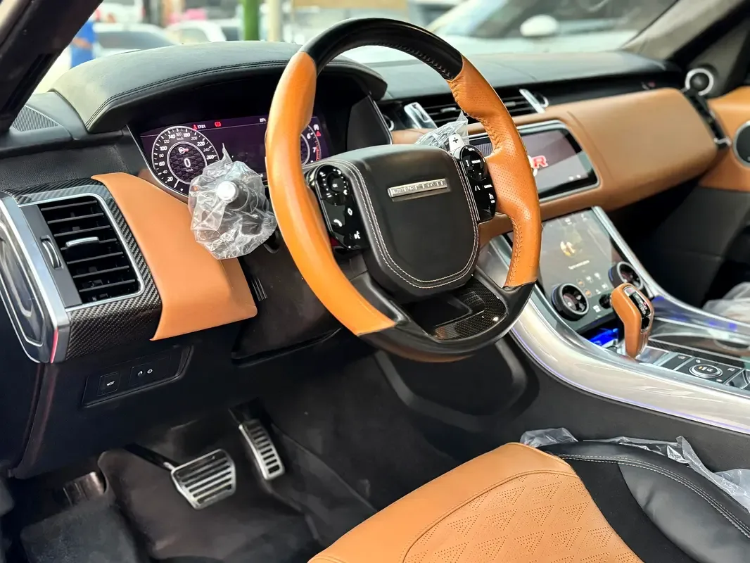 Land Rover Range Rover Sport 5.0 SVR V8 Supercharged AT AWD (575 hp) - 6