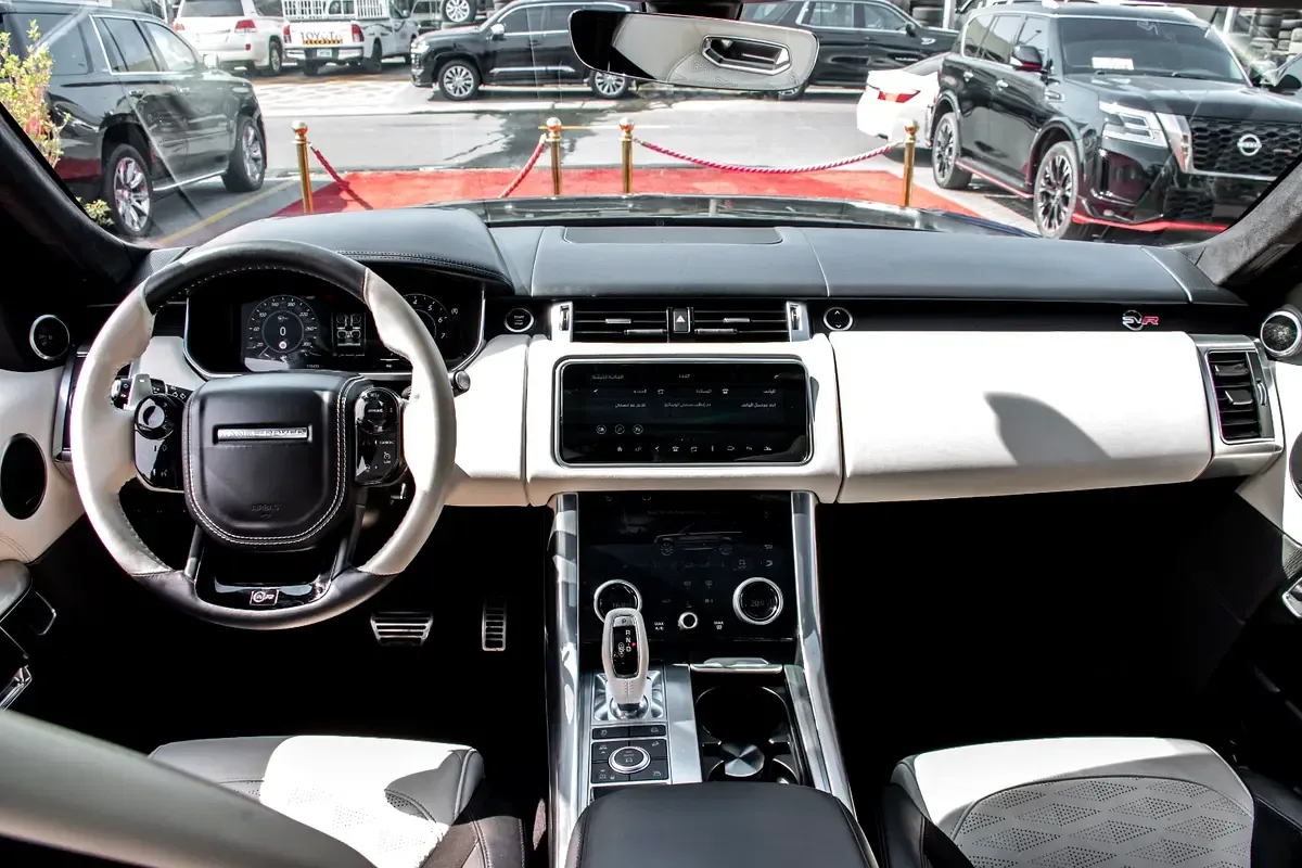Land Rover Range Rover Sport 5.0 SVR V8 Supercharged AT AWD (575 hp) - 9