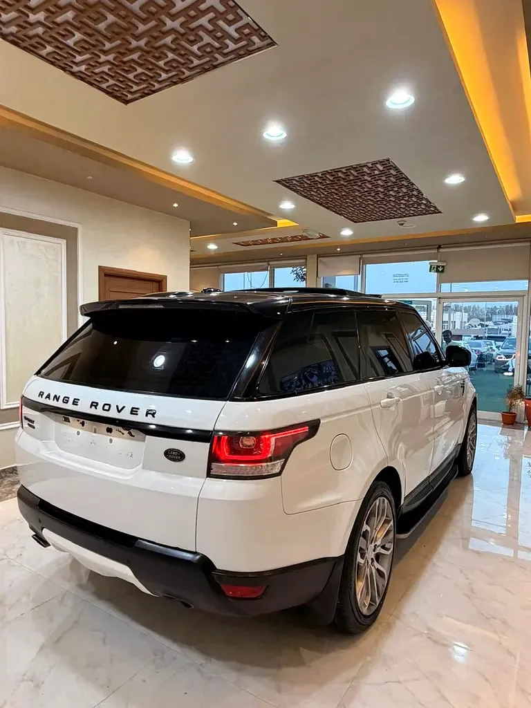 Land Rover Range Rover Sport 5.0 V8 Supercharged AT AWD (510 حصان) - 17