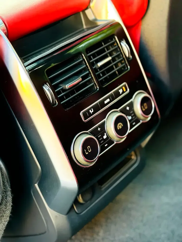 Land Rover Range Rover Sport 5.0 V8 Supercharged AT AWD (510 حصان) - 14