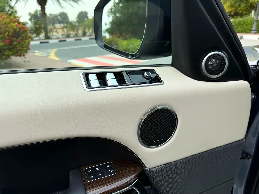 Land Rover Range Rover Sport 5.0 V8 Supercharged AT AWD (525 حصان) - 10