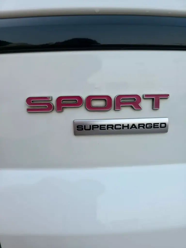 Land Rover Range Rover Sport 5.0 V8 Supercharged AT AWD (525 حصان) - 11