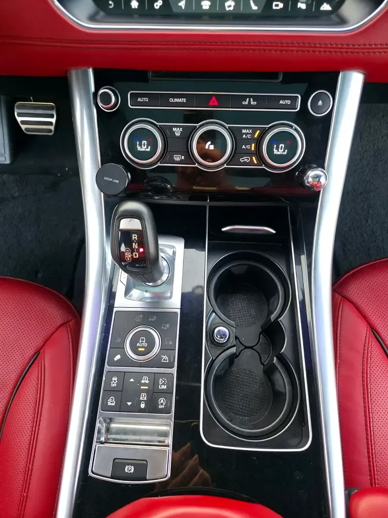 Land Rover Range Rover Sport 5.0 V8 Supercharged AT AWD (525 حصان) - 17