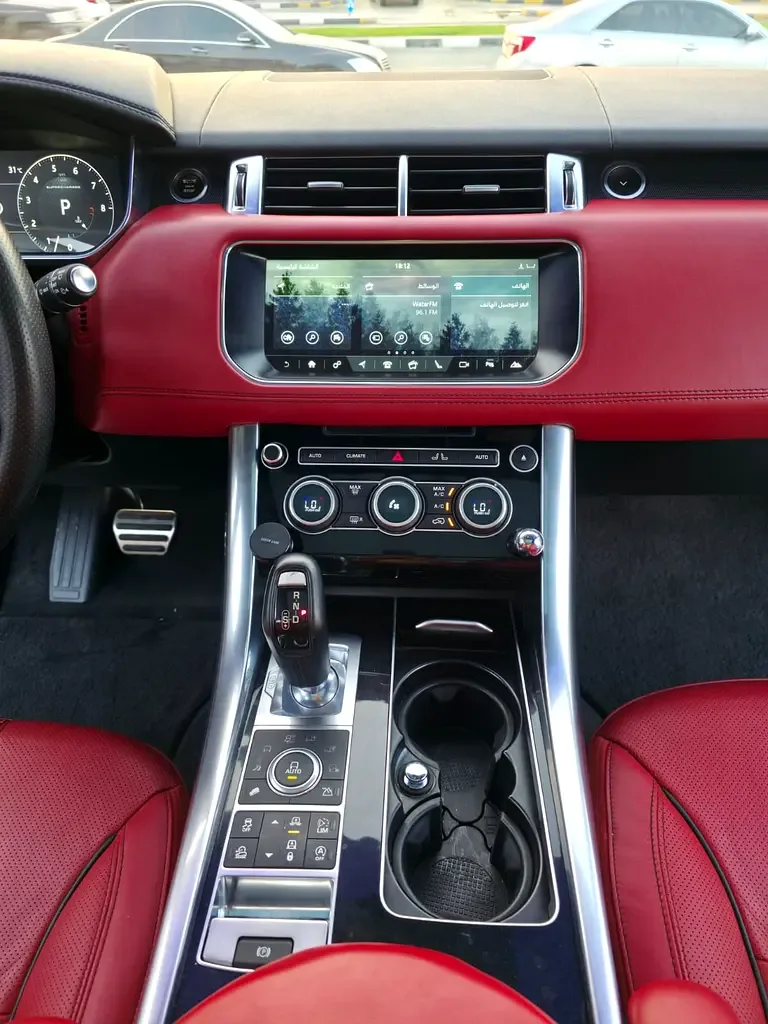 Land Rover Range Rover Sport 5.0 V8 Supercharged AT AWD (525 حصان) - 19