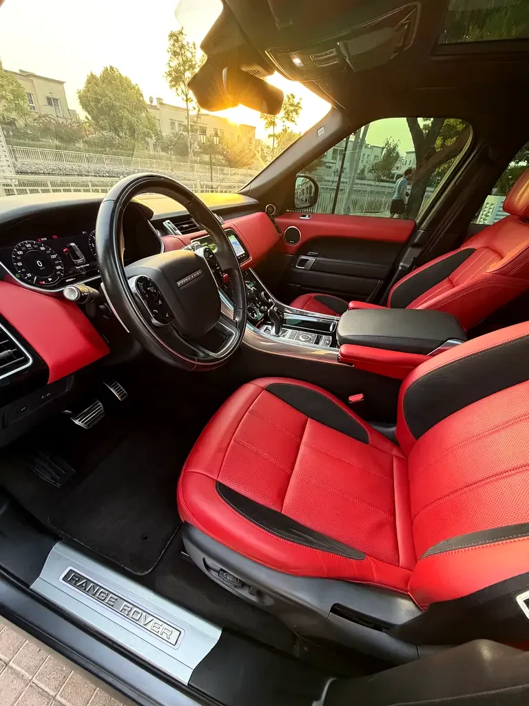 Land Rover Range Rover Sport 5.0 V8 Supercharged AT AWD (525 حصان) - 3