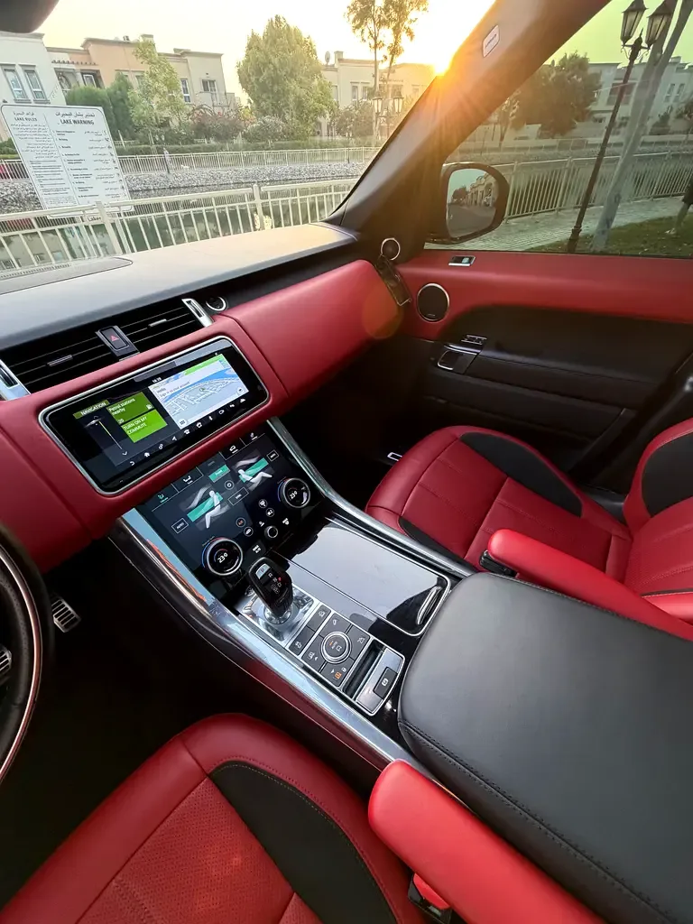 Land Rover Range Rover Sport 5.0 V8 Supercharged AT AWD (525 حصان) - 10