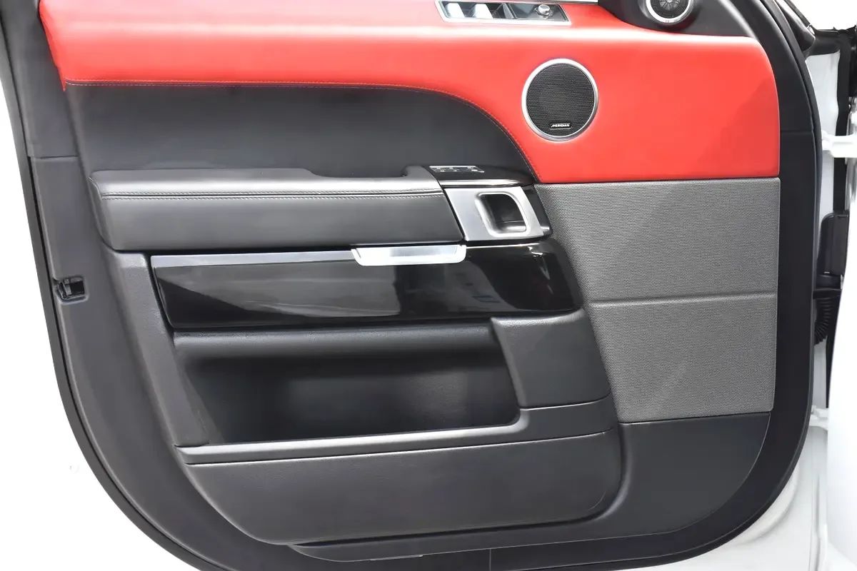Land Rover Range Rover Sport 5.0 V8 Supercharged AT AWD (525 hp) - 17