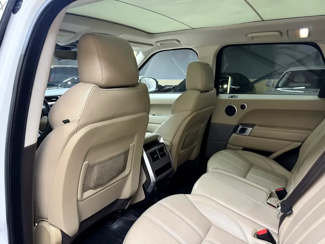 Land Rover Range Rover Sport 5.0 V8 Supercharged AT AWD (525 حصان) - 12