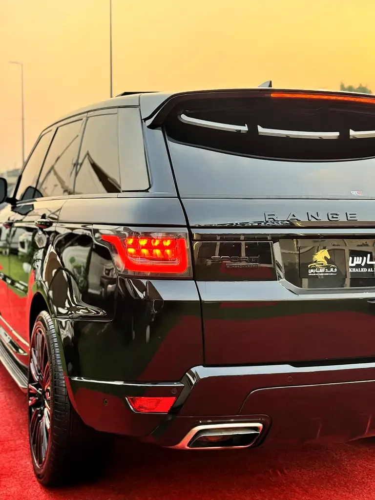 Land Rover Range Rover Sport 5.0 V8 Supercharged AT AWD (525 حصان) - 10
