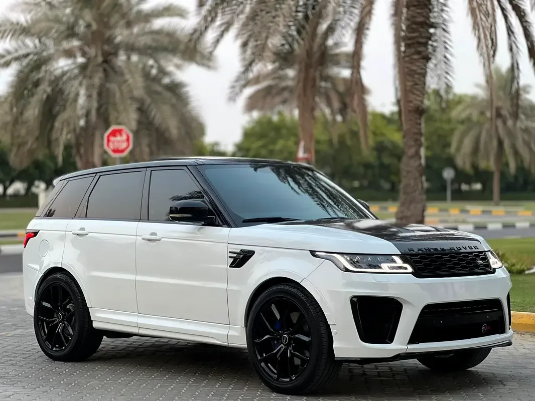 Land Rover Range Rover Sport 5.0 V8 Supercharged AT AWD (550 hp)