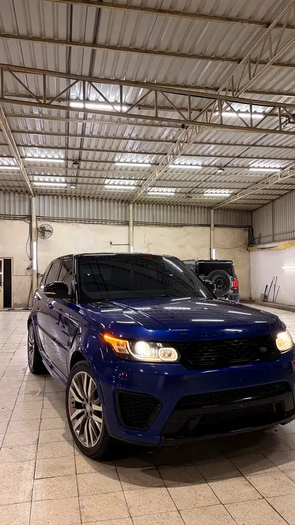 Land Rover Range Rover Sport 5.0 V8 Supercharged AT AWD (550 hp)