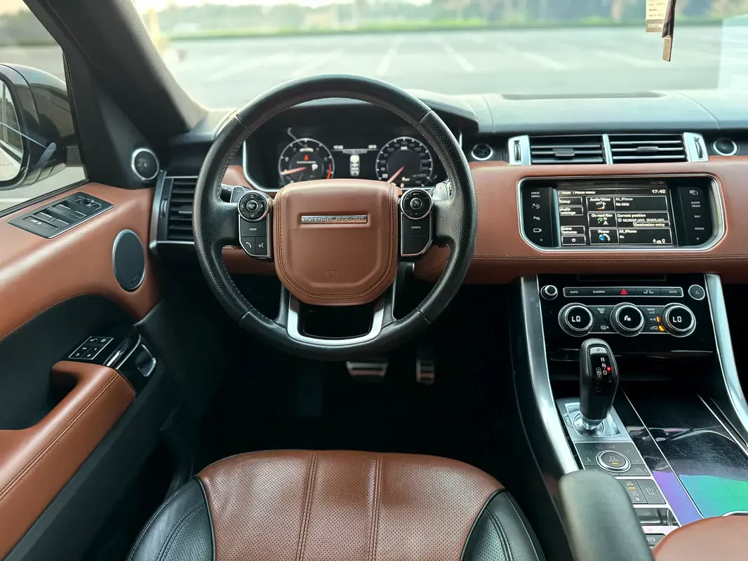 Land Rover Range Rover Sport 5.0 V8 Supercharged AT AWD (550 حصان) - 13