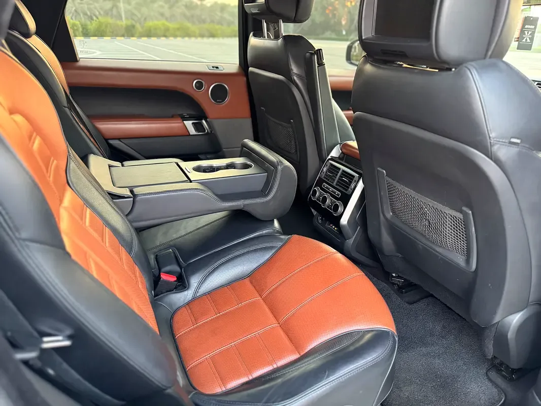 Land Rover Range Rover Sport 5.0 V8 Supercharged AT AWD (550 حصان) - 10