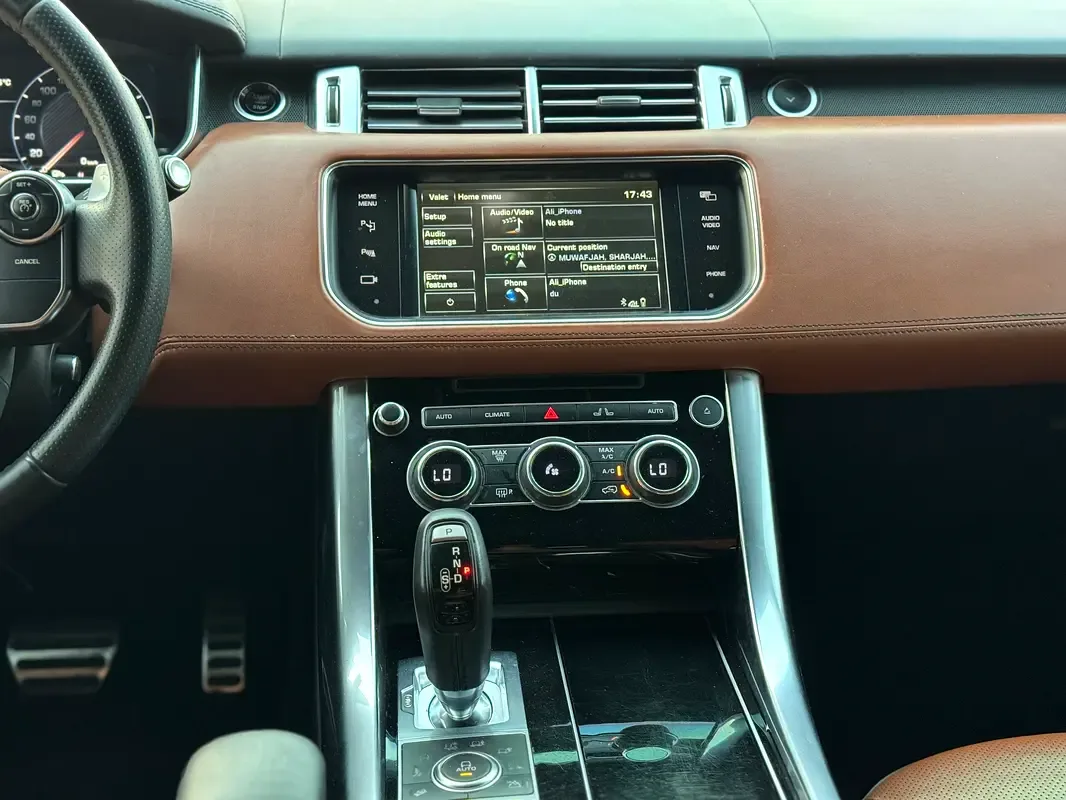 Land Rover Range Rover Sport 5.0 V8 Supercharged AT AWD (550 حصان) - 16