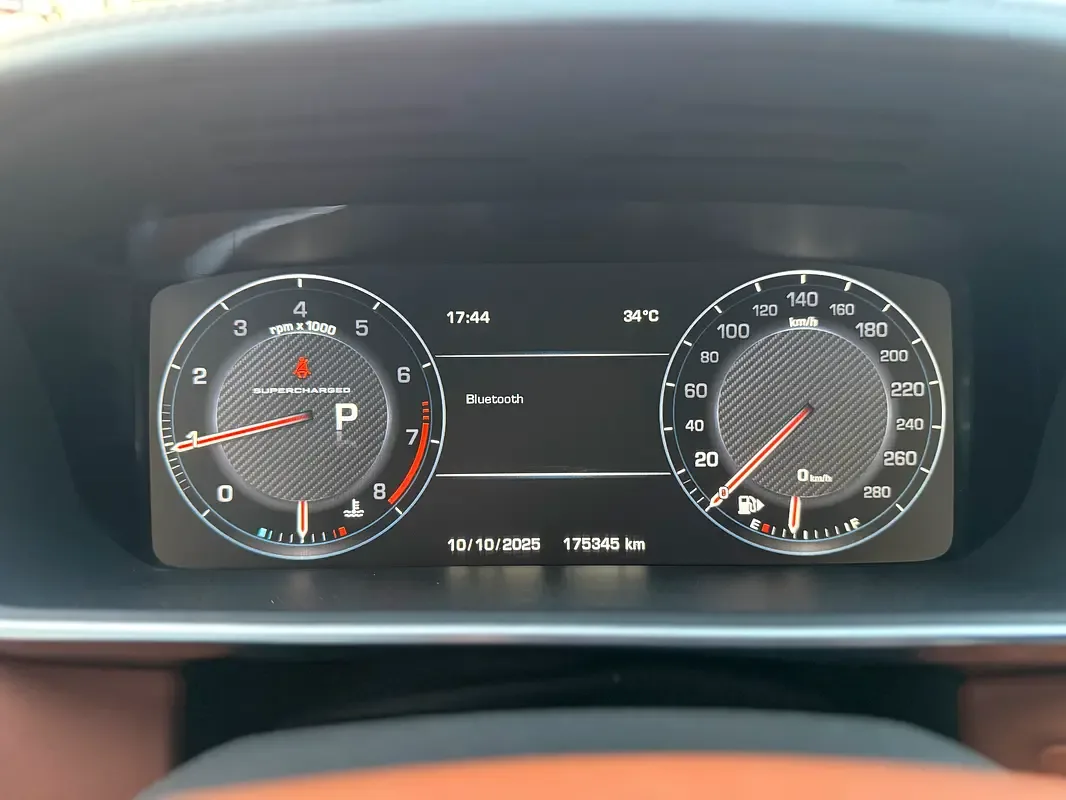 Land Rover Range Rover Sport 5.0 V8 Supercharged AT AWD (550 حصان) - 18