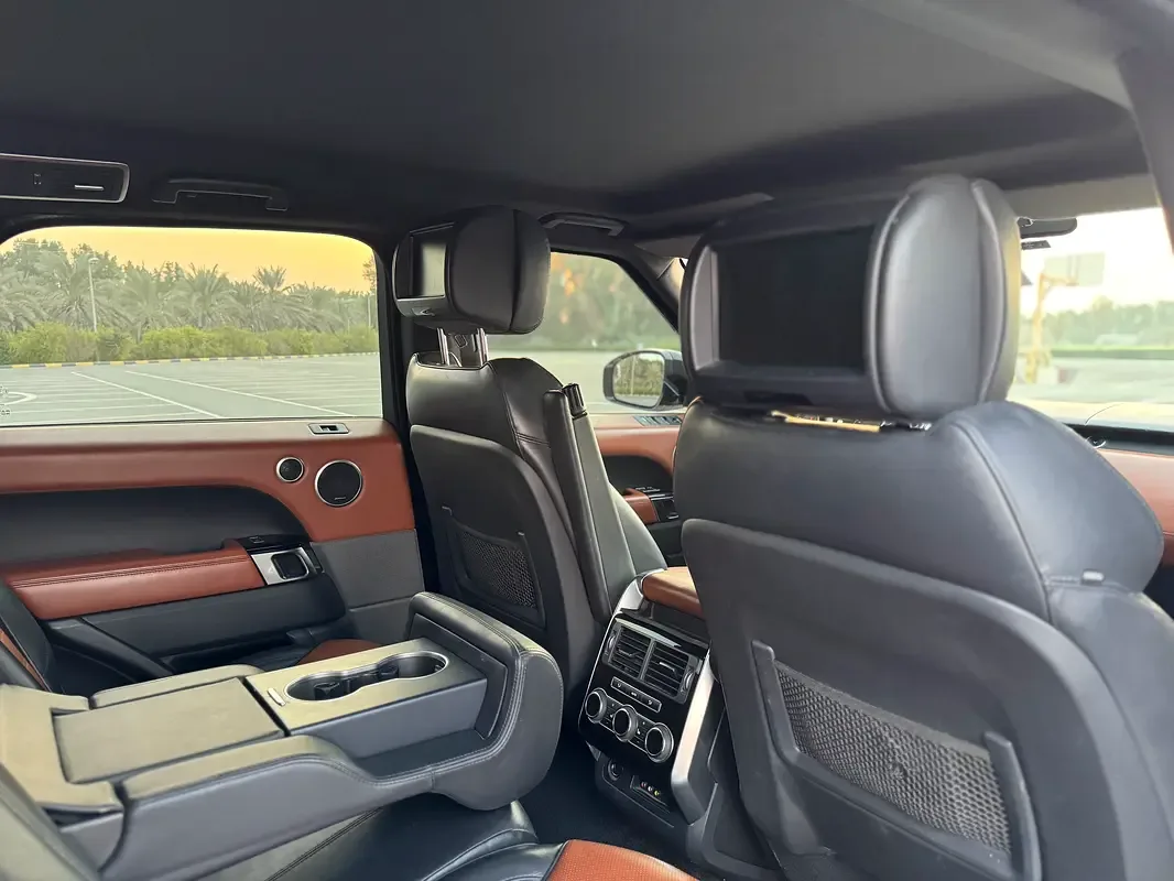 Land Rover Range Rover Sport 5.0 V8 Supercharged AT AWD (550 حصان) - 19