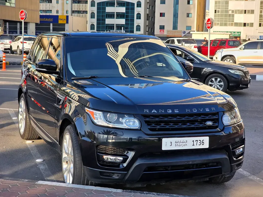 Land Rover Range Rover Sport 5.0 V8 Supercharged AT AWD (550 حصان) - 4