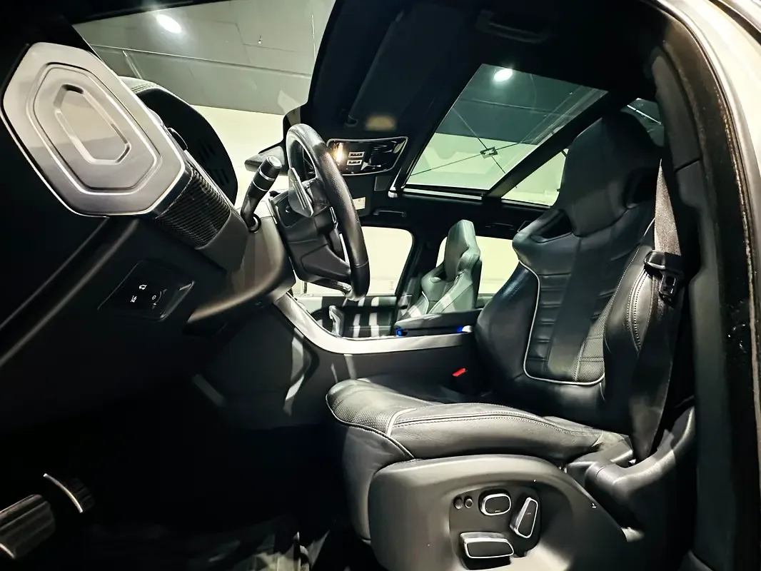 Land Rover Range Rover Sport 5.0 V8 Supercharged AT AWD (550 حصان) - 12