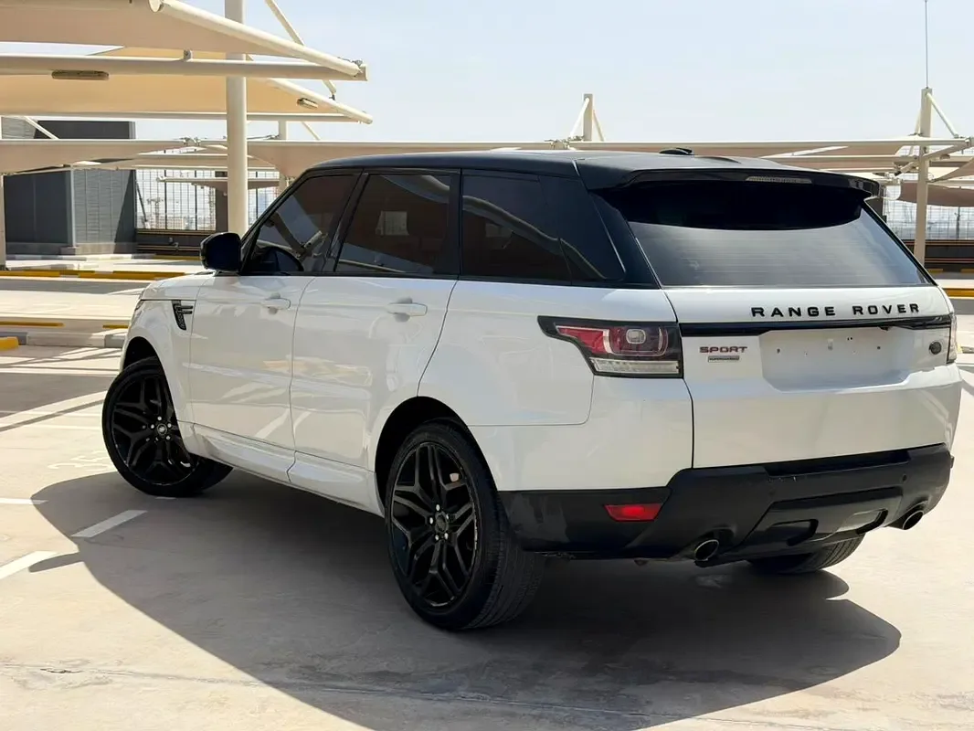 Land Rover Range Rover Sport 5.0 V8 Supercharged AT AWD (550 حصان) - 4