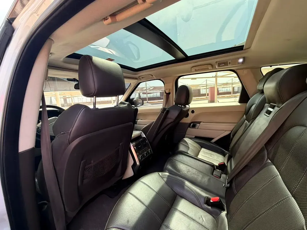 Land Rover Range Rover Sport 5.0 V8 Supercharged AT AWD (550 حصان) - 11