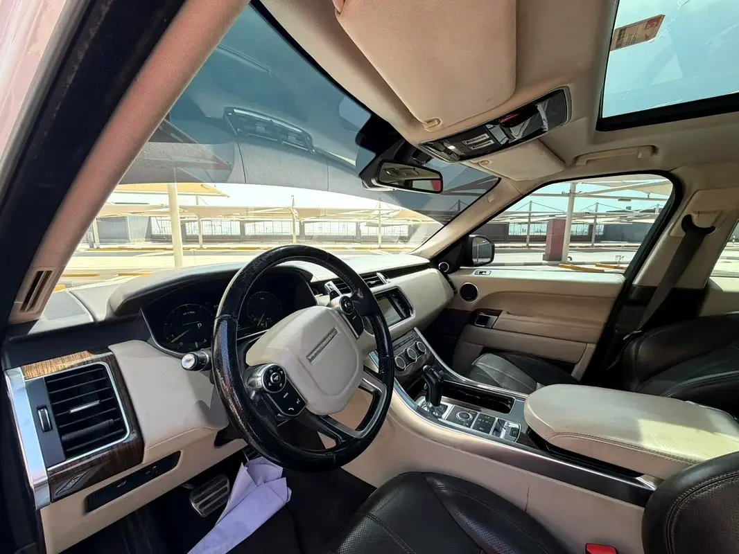 Land Rover Range Rover Sport 5.0 V8 Supercharged AT AWD (550 حصان) - 12