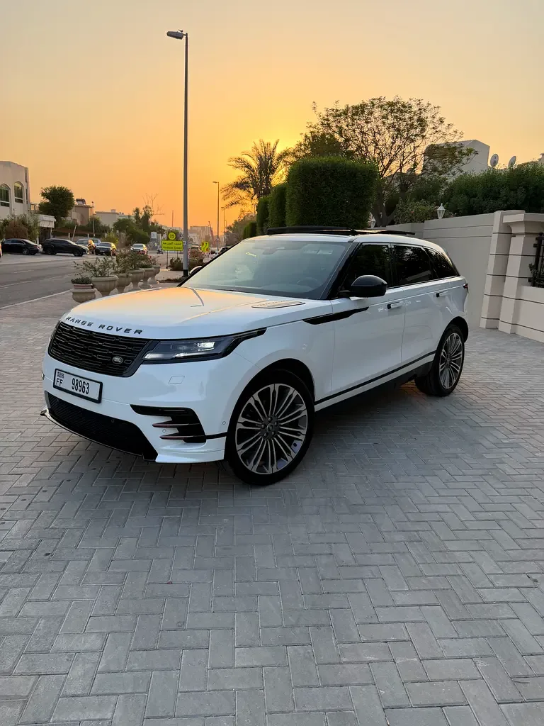 Land Rover Range Rover Velar 2.0 AT 4WD (250 hp)