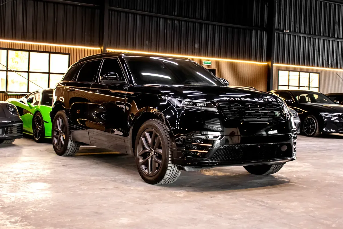 Land Rover Range Rover Velar 2.0 AT 4WD (250 hp)