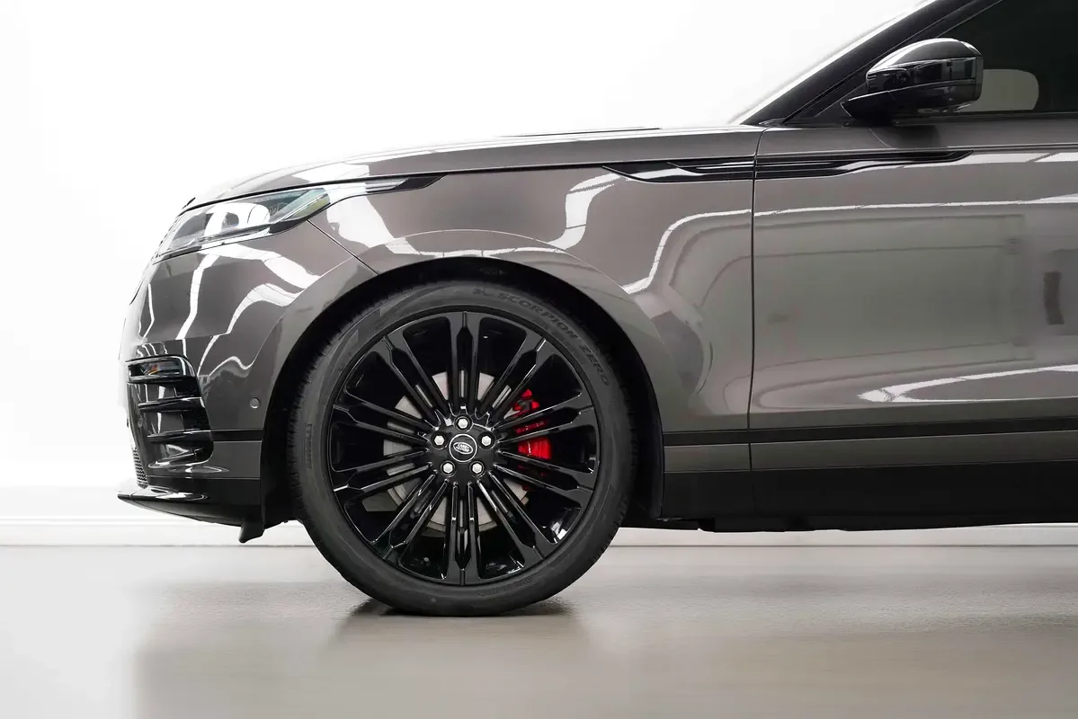 Land Rover Range Rover Velar 2.0 AT 4WD (250 hp) - 6