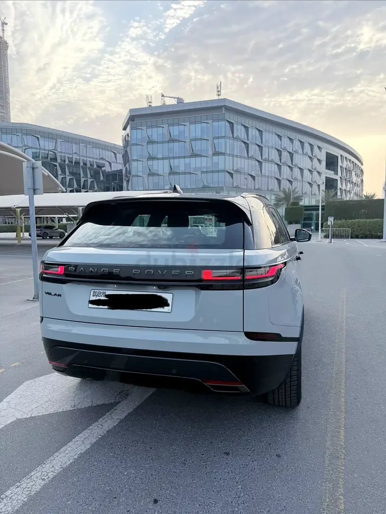 Land Rover Range Rover Velar 2.0 AT 4WD (250 حصان) - 7