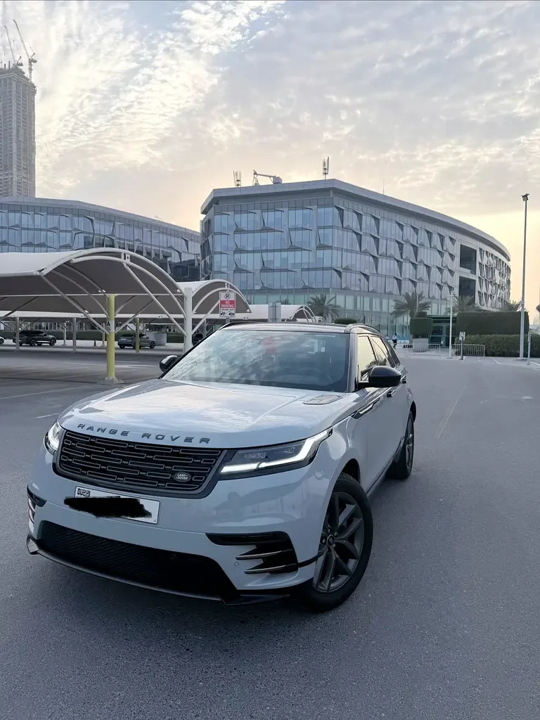 Land Rover Range Rover Velar 2.0 AT 4WD (250 حصان) - 9