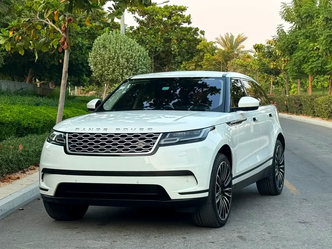 Land Rover Range Rover Velar 2.0 AT AWD (249 hp)