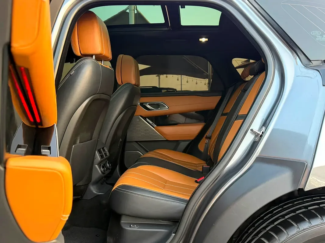 Land Rover Range Rover Velar 2.0 AT AWD (249 حصان) - 7