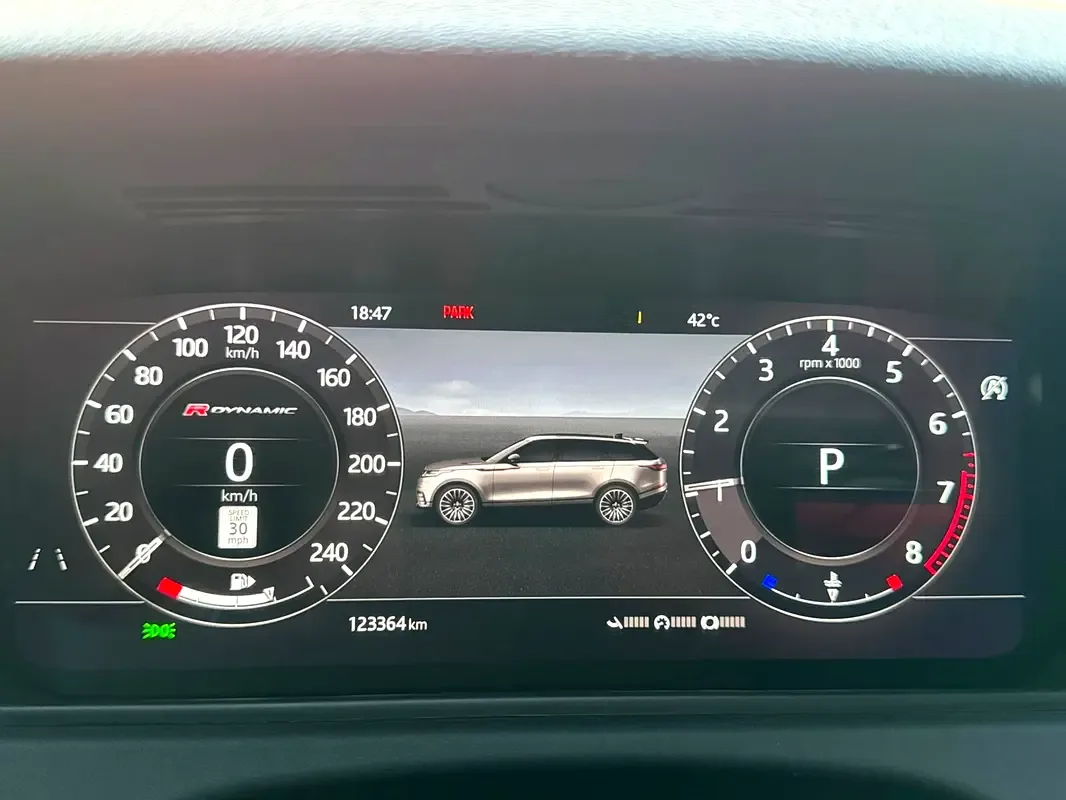Land Rover Range Rover Velar 2.0 AT AWD (249 hp) - 9