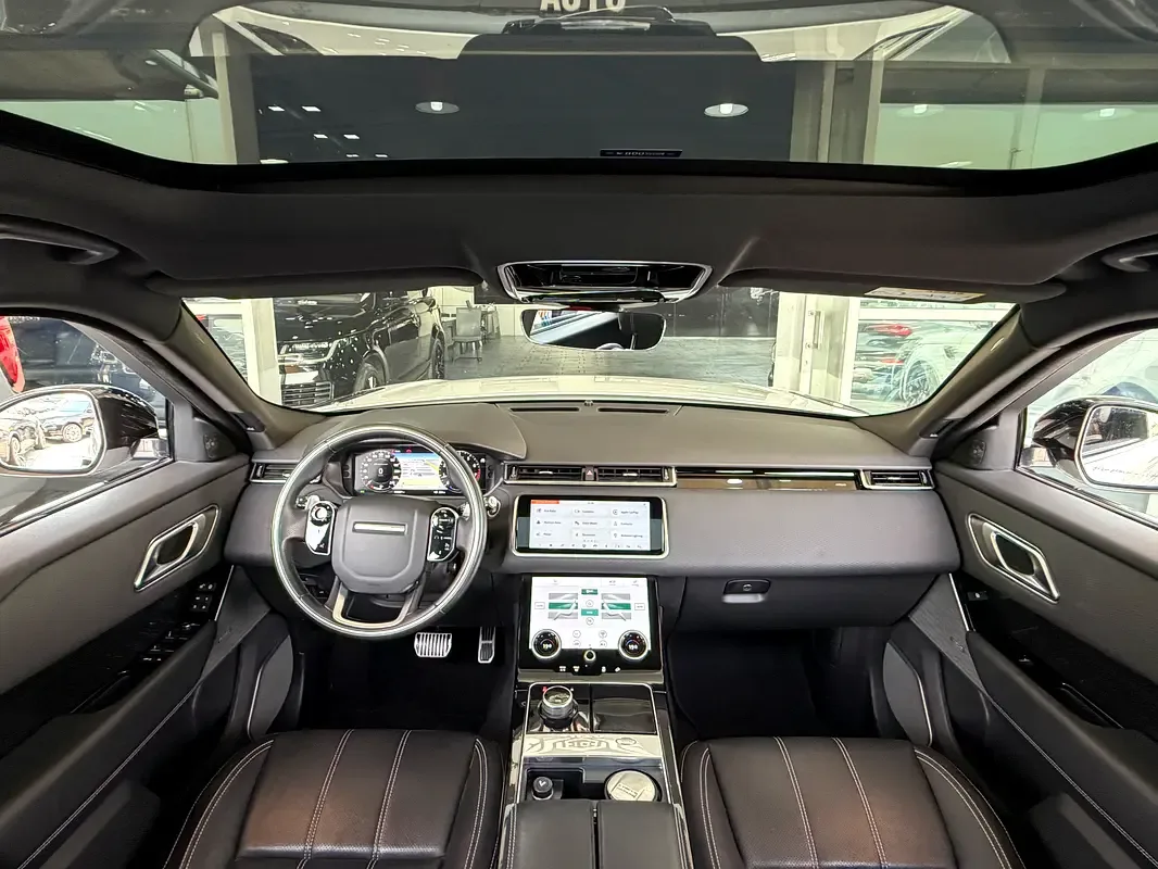 Land Rover Range Rover Velar 2.0 AT AWD (249 حصان) - 9