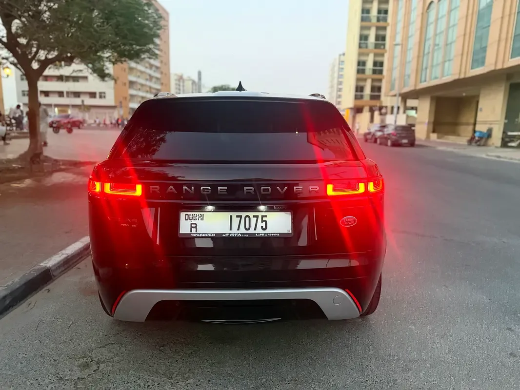 Land Rover Range Rover Velar 2.0 AT AWD (249 hp) - 6