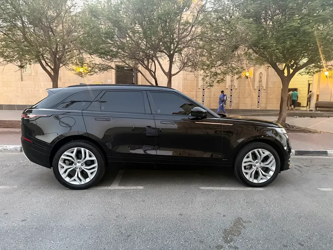 Land Rover Range Rover Velar 2.0 AT AWD (249 hp) - 4
