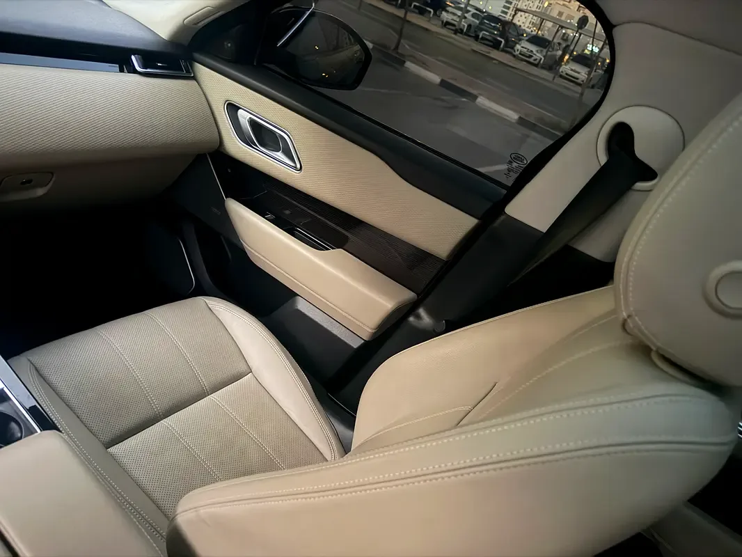 Land Rover Range Rover Velar 2.0 AT AWD (249 hp) - 11
