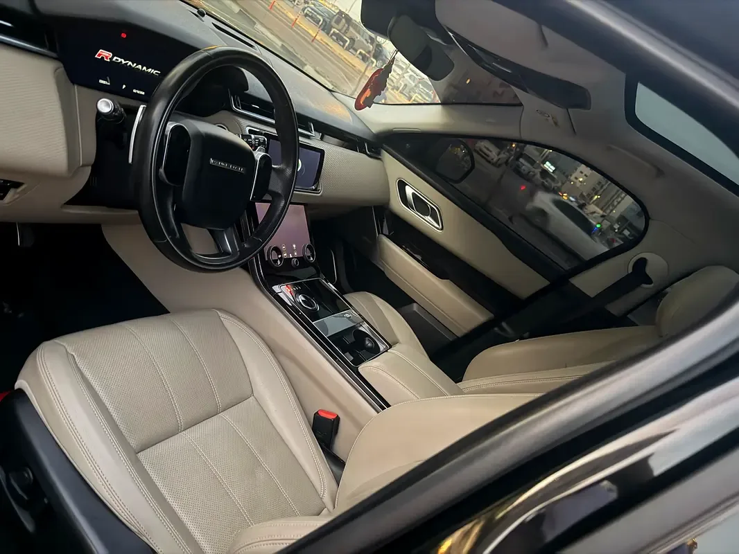 Land Rover Range Rover Velar 2.0 AT AWD (249 hp) - 9