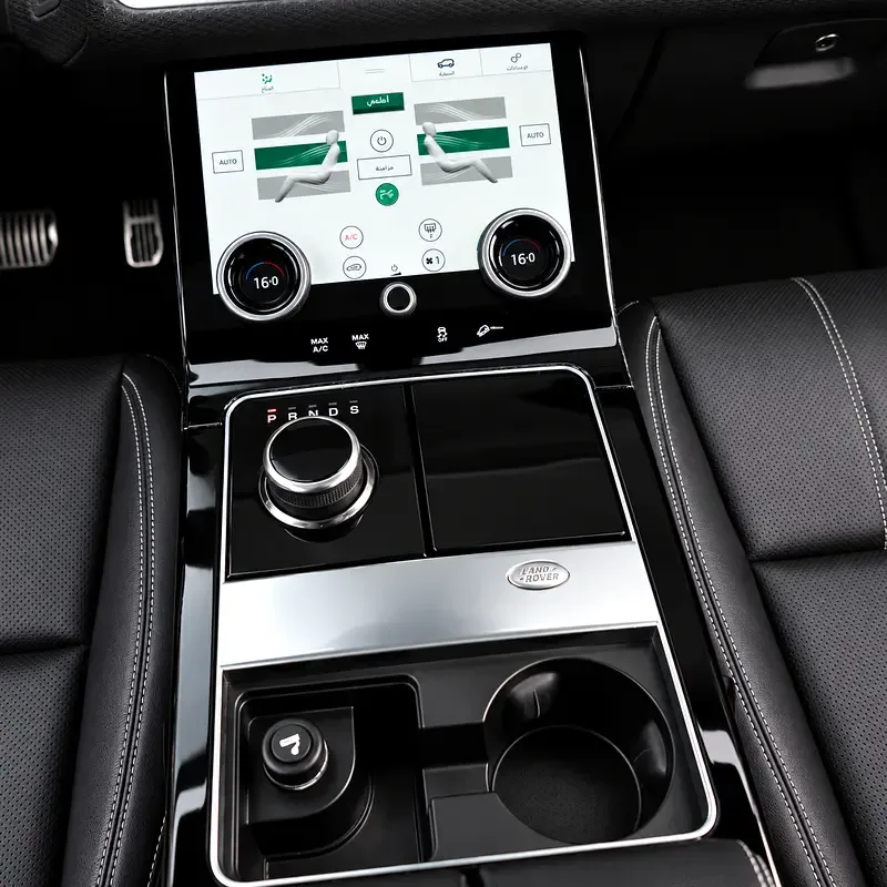 Land Rover Range Rover Velar 2.0 AT AWD (249 حصان) - 11