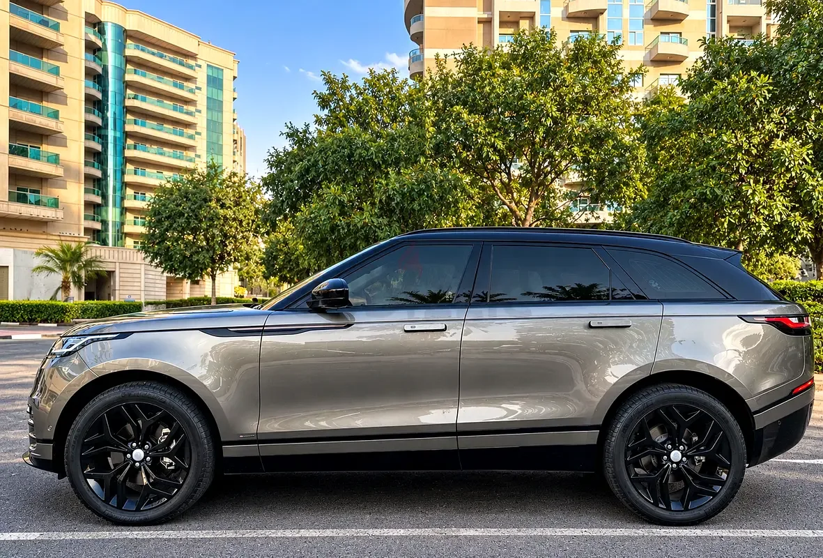 Land Rover Range Rover Velar 2.0 AT AWD (249 حصان) - 3
