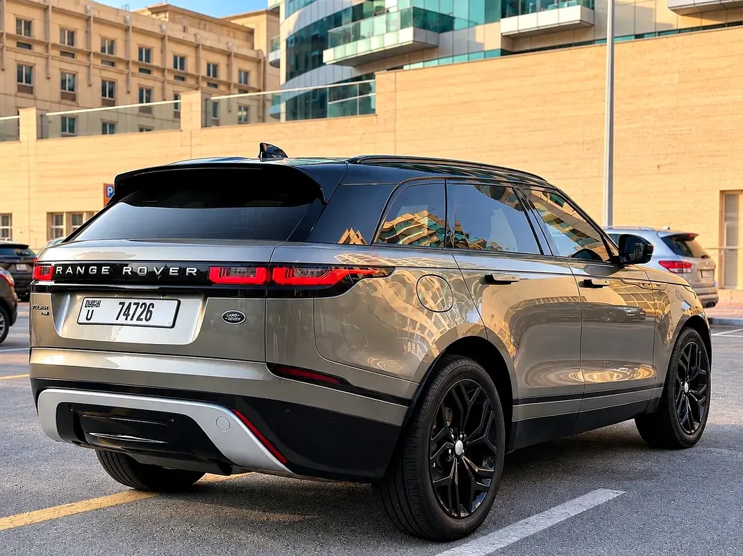 Land Rover Range Rover Velar 2.0 AT AWD (249 حصان) - 6