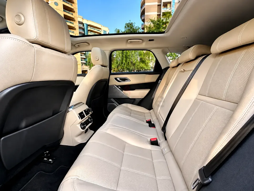 Land Rover Range Rover Velar 2.0 AT AWD (249 حصان) - 9