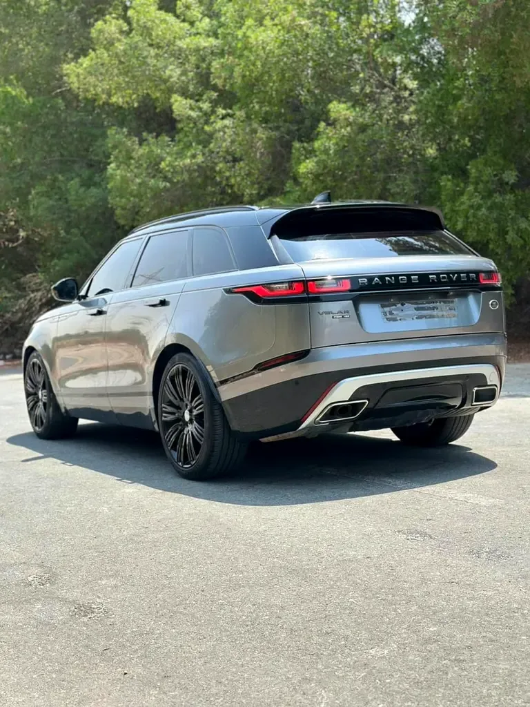Land Rover Range Rover Velar 2.0 AT AWD (300 hp) - 6