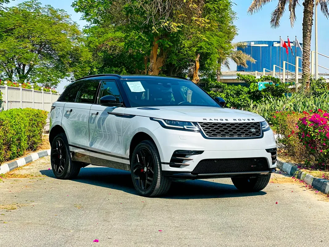 Land Rover Range Rover Velar 2.0 AT AWD (300 hp)