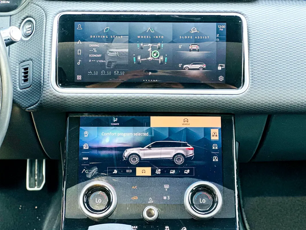 Land Rover Range Rover Velar 2.0 AT AWD (300 حصان) - 8
